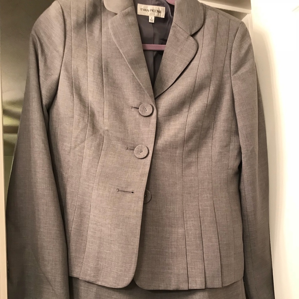 Jacket/Skirt duo